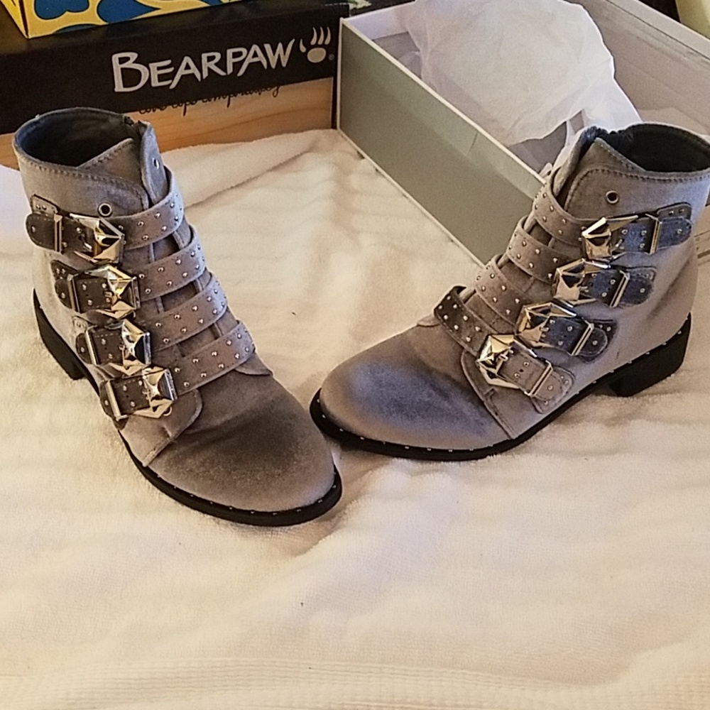 Silver MOCA western boots